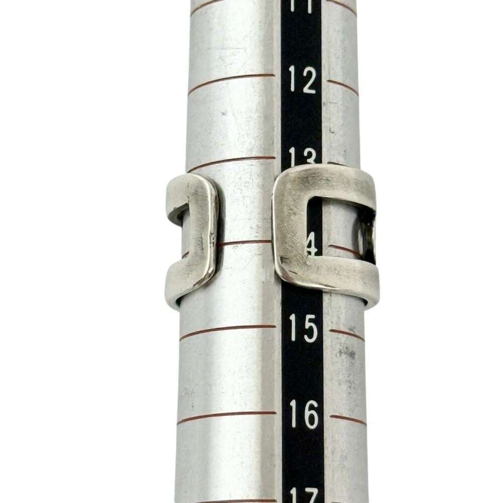 CHANEL Authentic Ring - Picture 8 of 9